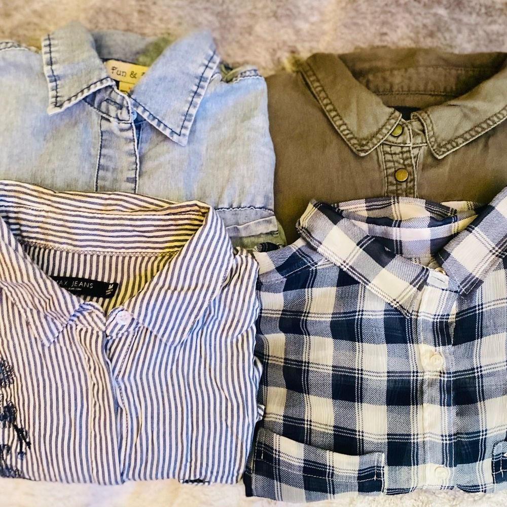 4 Button Front Shirts. Size S/M🪱